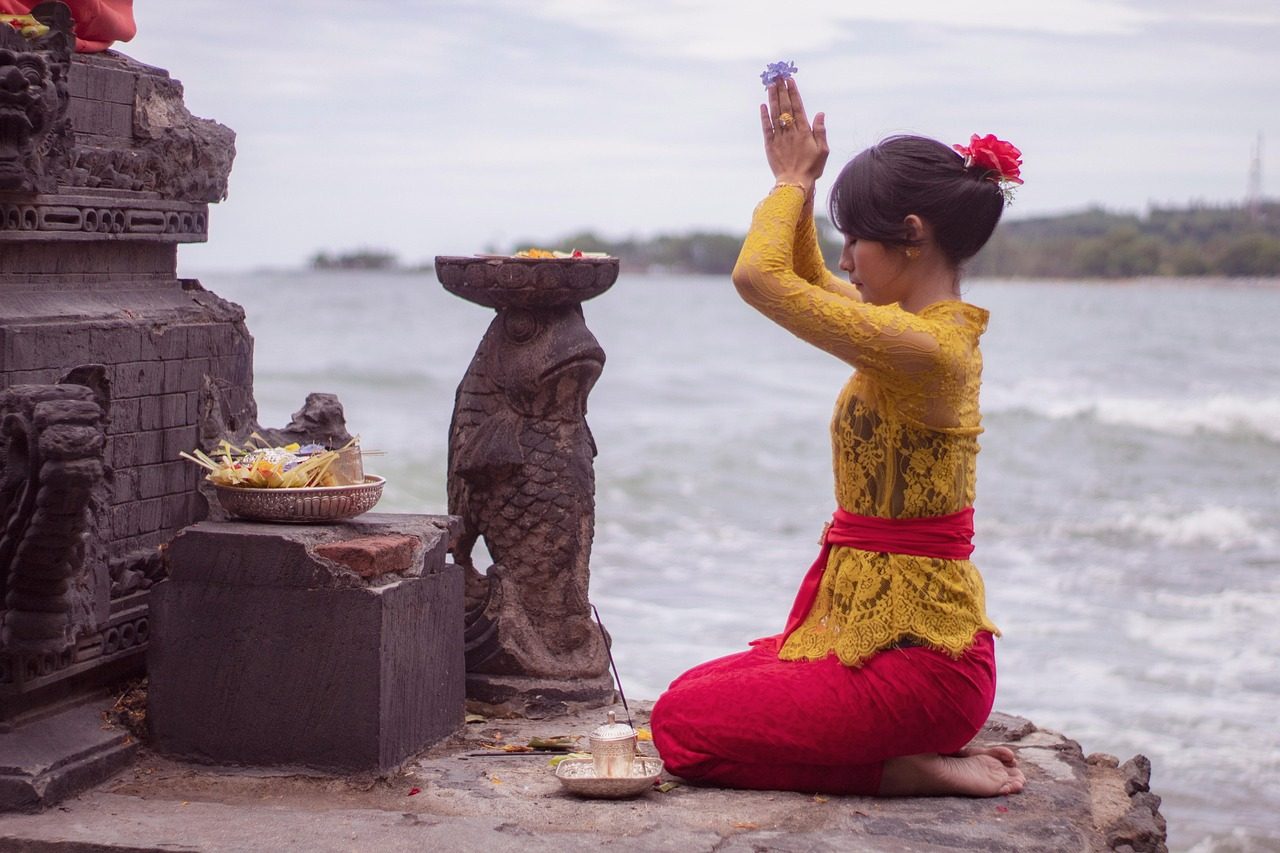 woman, rituals, tradition, bali, indonesia, hindu, culture, custom, lombok, bali, bali, bali, bali, bali, indonesia, hindu, hindu, hindu, lombok
